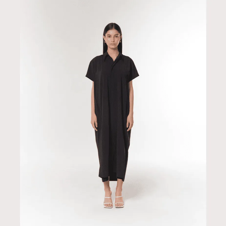 CMFRTS By A.S Airy Performance Shirt Self Tie Midi Dress in Black