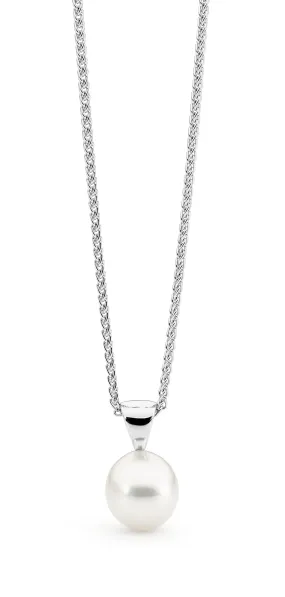 Essential Pearl Pendant