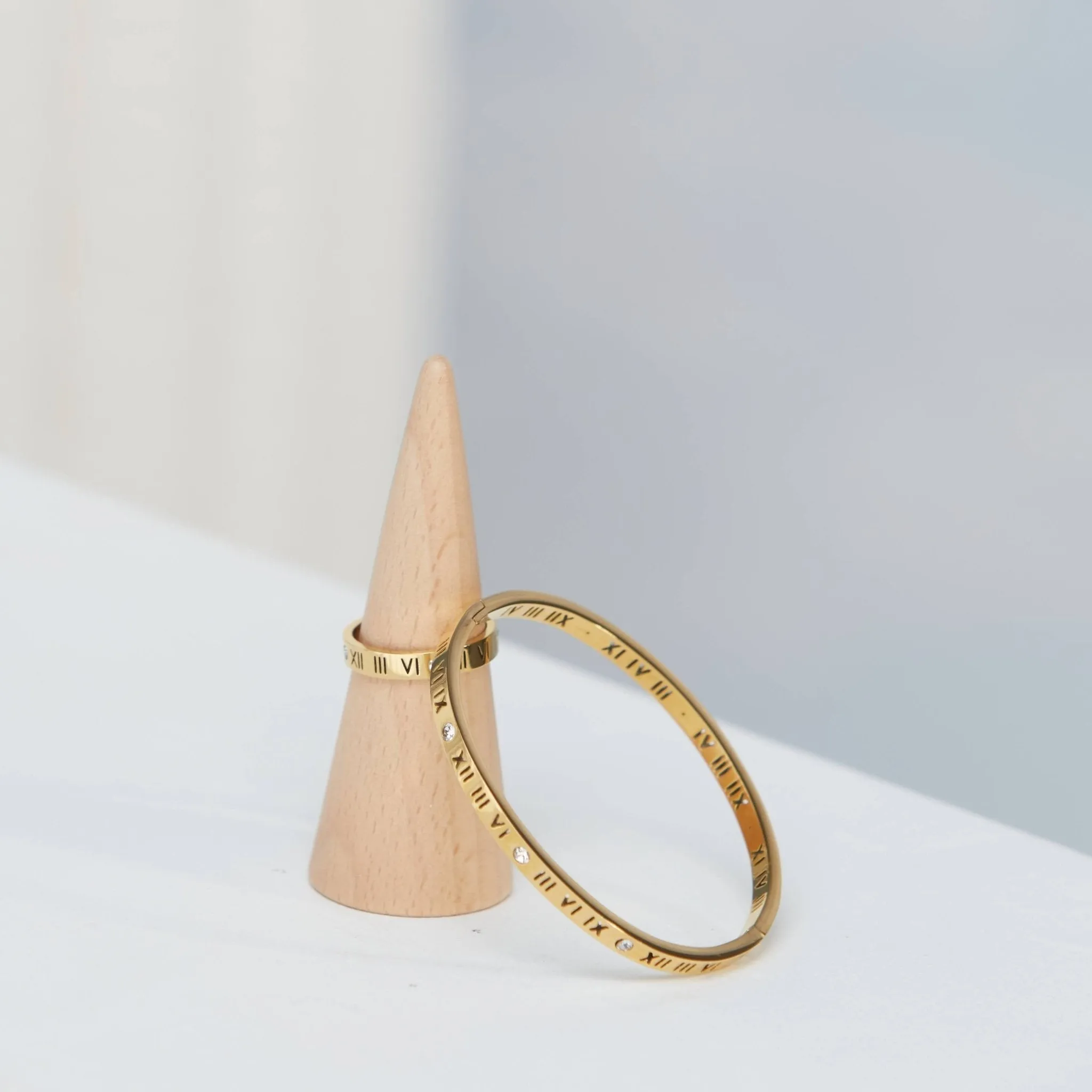 Roman Numerals Diamond Ring Gold